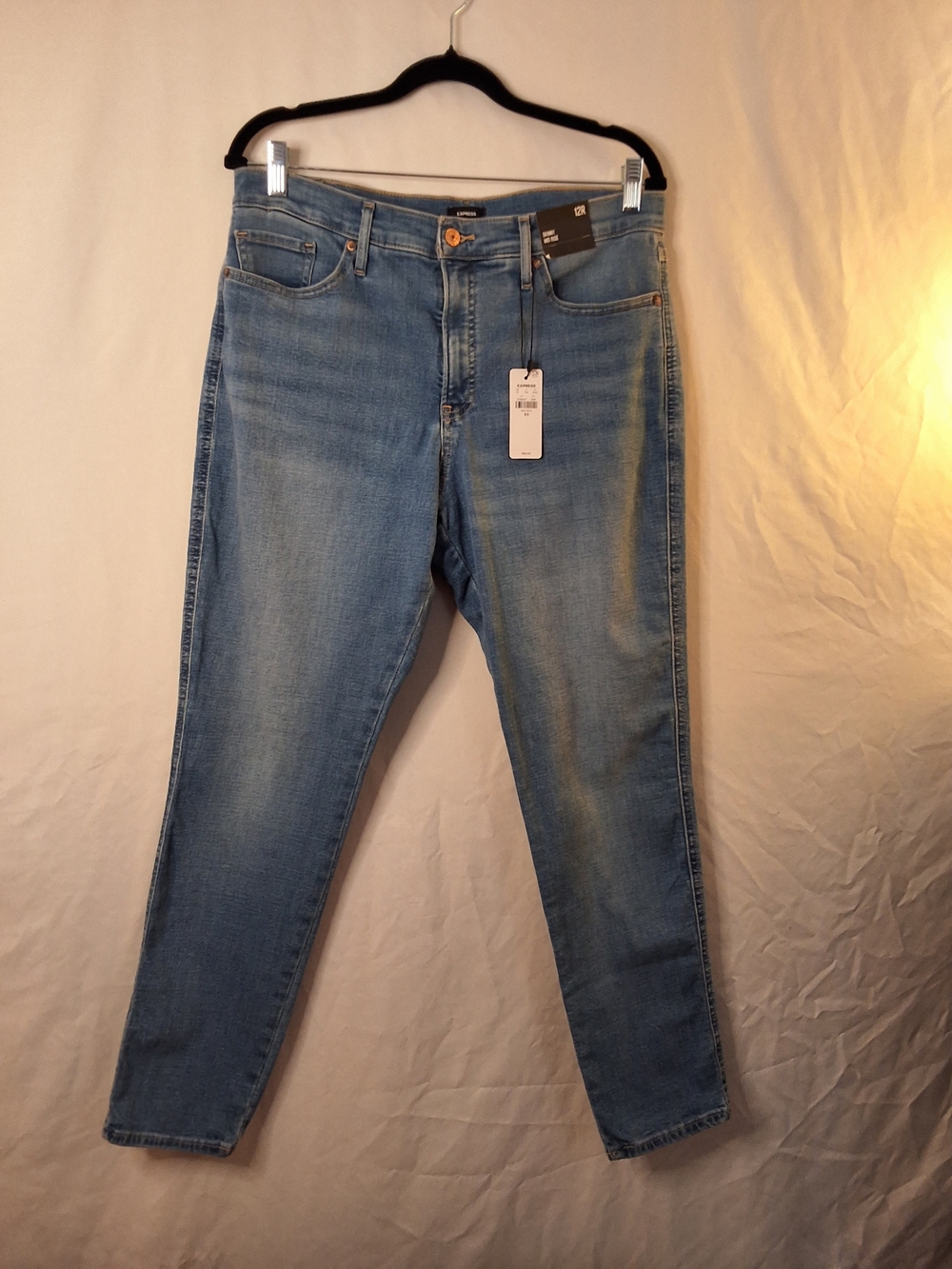 Express Women's Skinny Jeans in Light Blue Wash